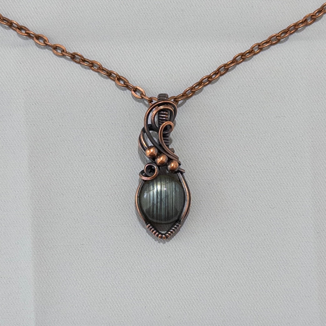 Verticalis - Labradorite Copper Wrapped Pendant
