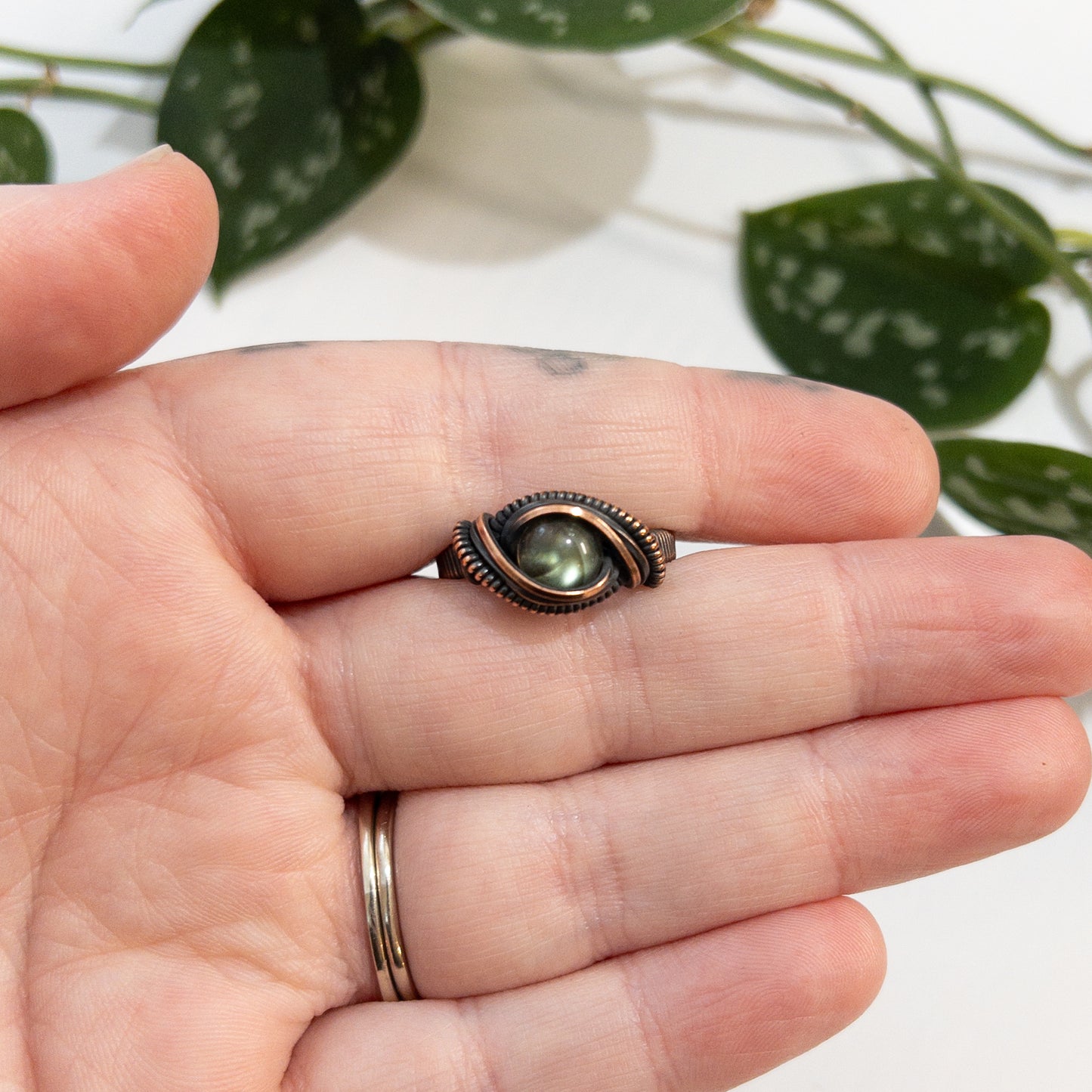 Green Labradorite & Copper Wrapped Ring US Size 8