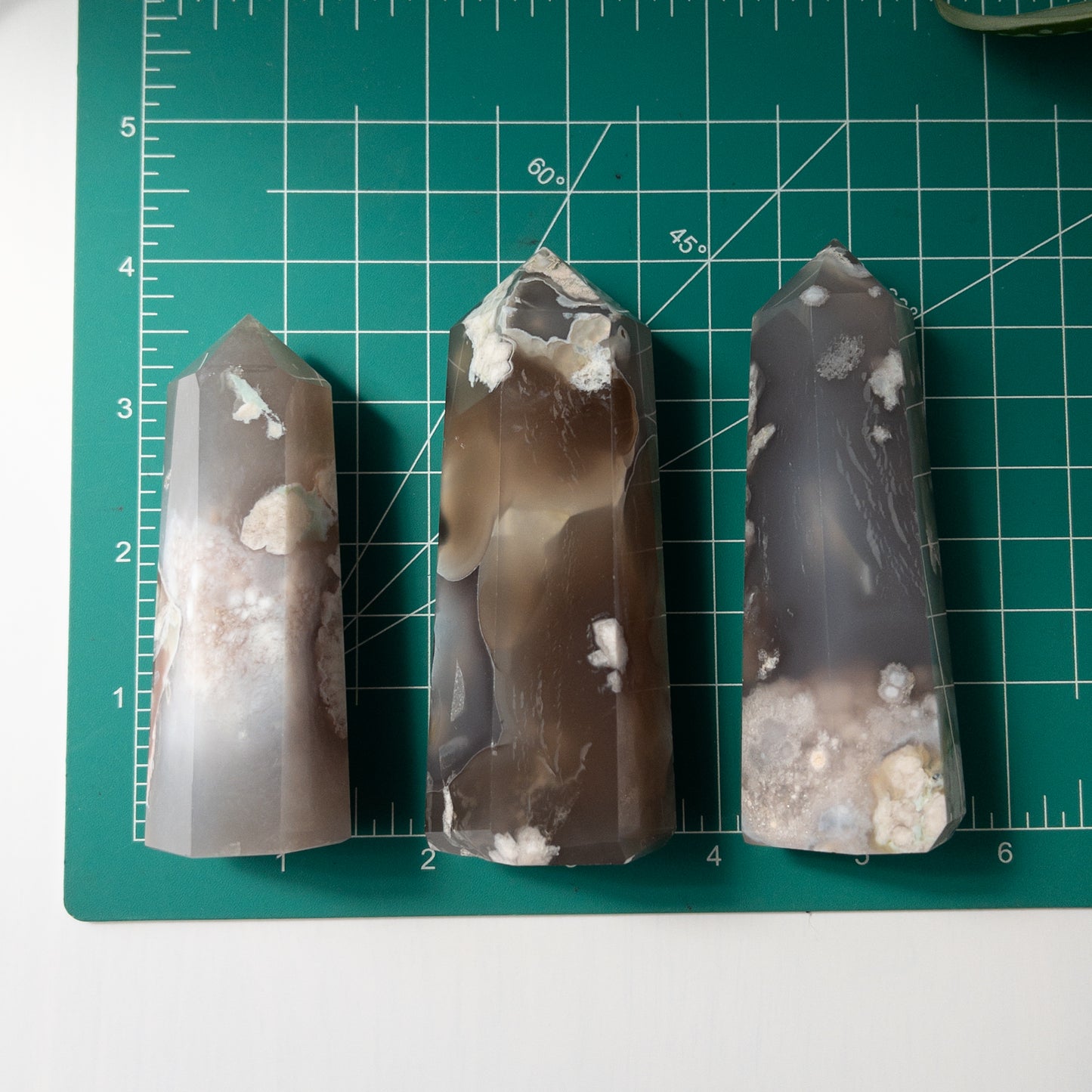 Large Dark Flower Agate Tower
