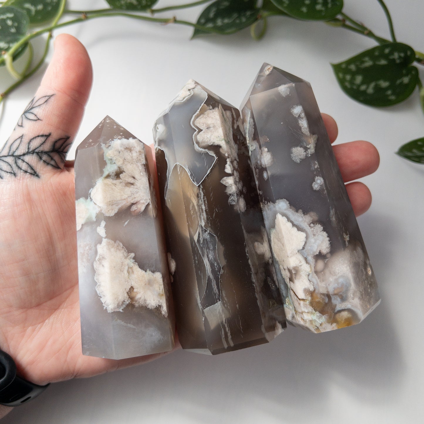 Large Dark Flower Agate Tower