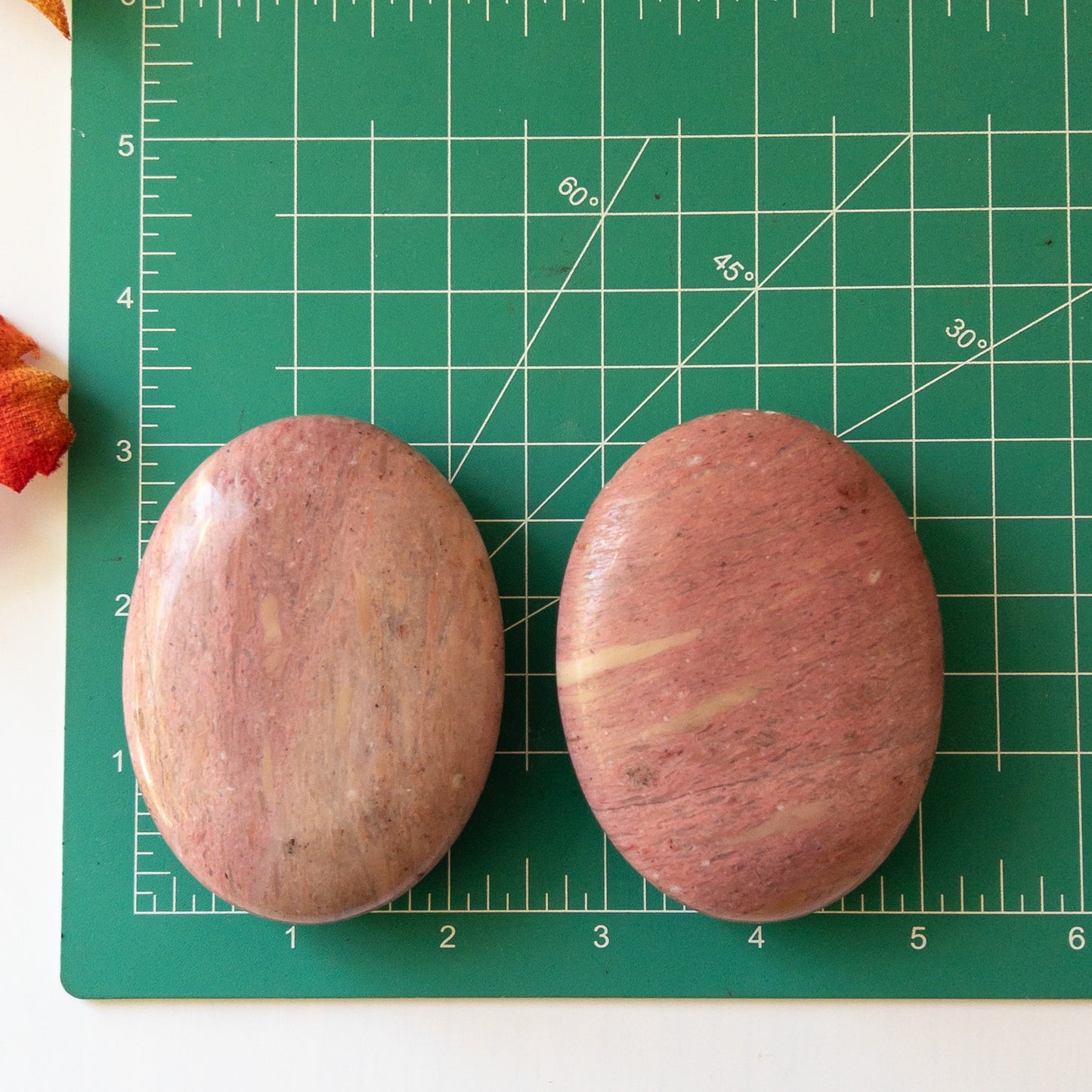 Rhodonite Palmstone