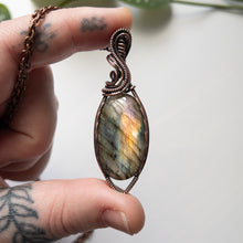 Load image into Gallery viewer, Rainbow Flash Labradorite &amp; Copper Wrapped Pendant
