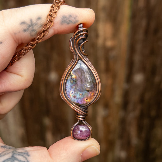 Rainbow Labradorite & Star Ruby Copper Wrapped Pendant