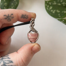 Charger l&#39;image dans la galerie, Mini Rhodochrosite Heart &amp; Sterling Silver Wrapped Pendant
