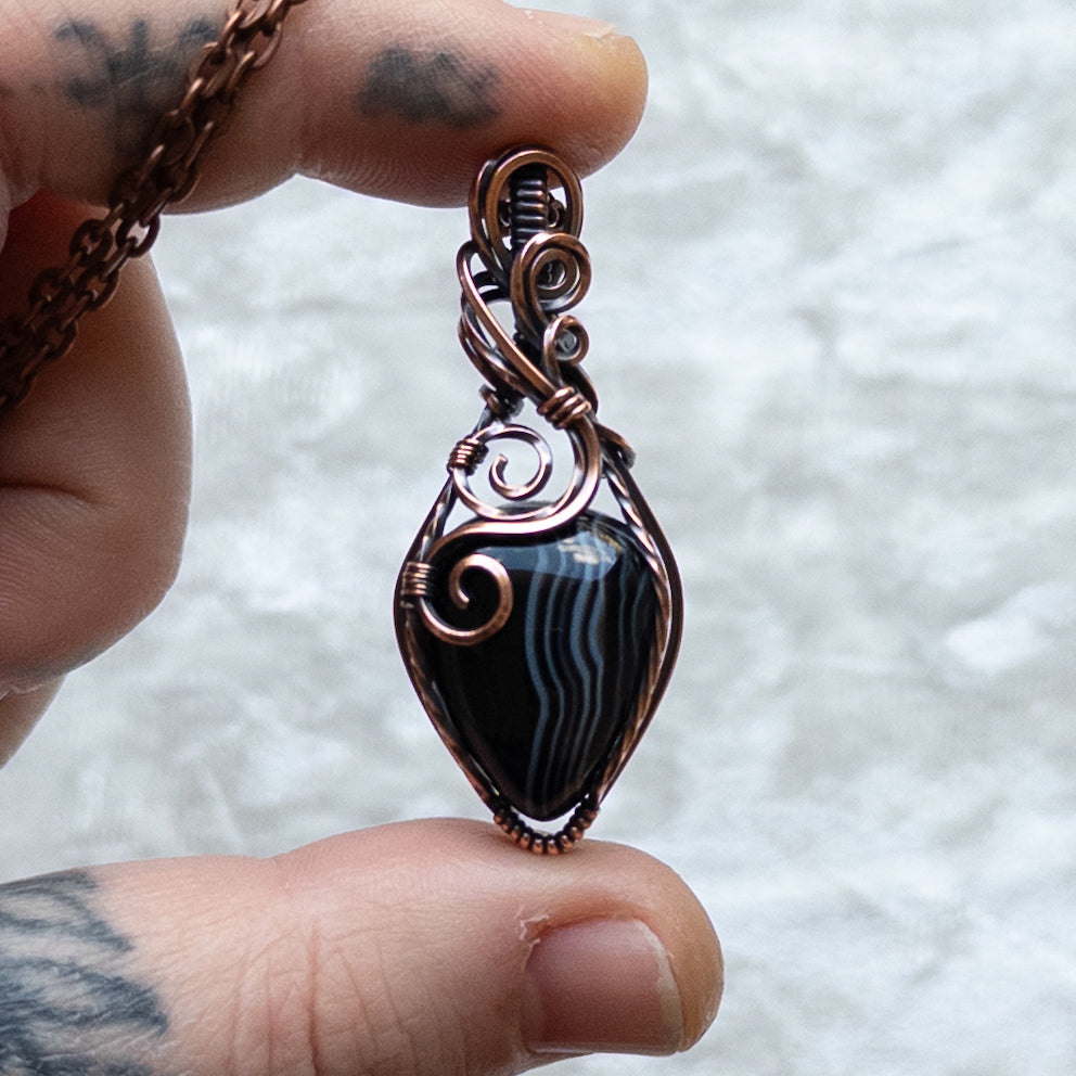 Black & White Agate Pendant - Antiqued Copper