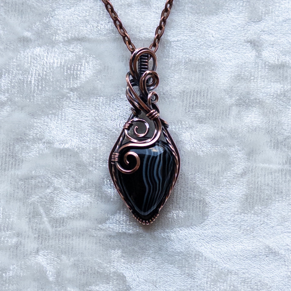Black & White Agate Pendant - Antiqued Copper