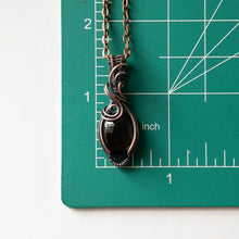 Charger l&#39;image dans la galerie, Smoky Quartz &amp; Copper Wrapped Pendant
