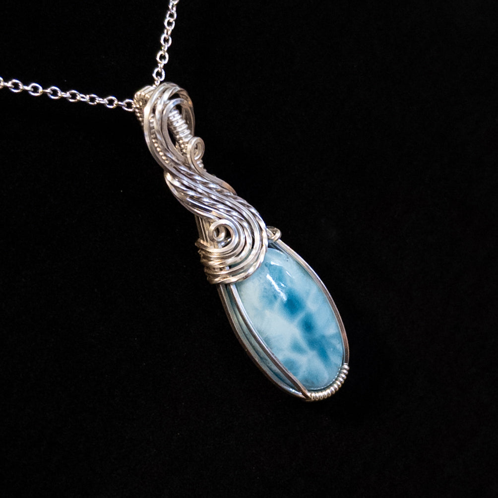 19ct. Larimar & .925 Sterling Silver Pendant