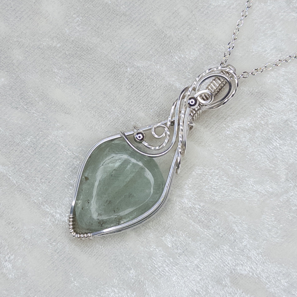 Green Tanzanian Sunstone & .925 Sterling Silver Pendant