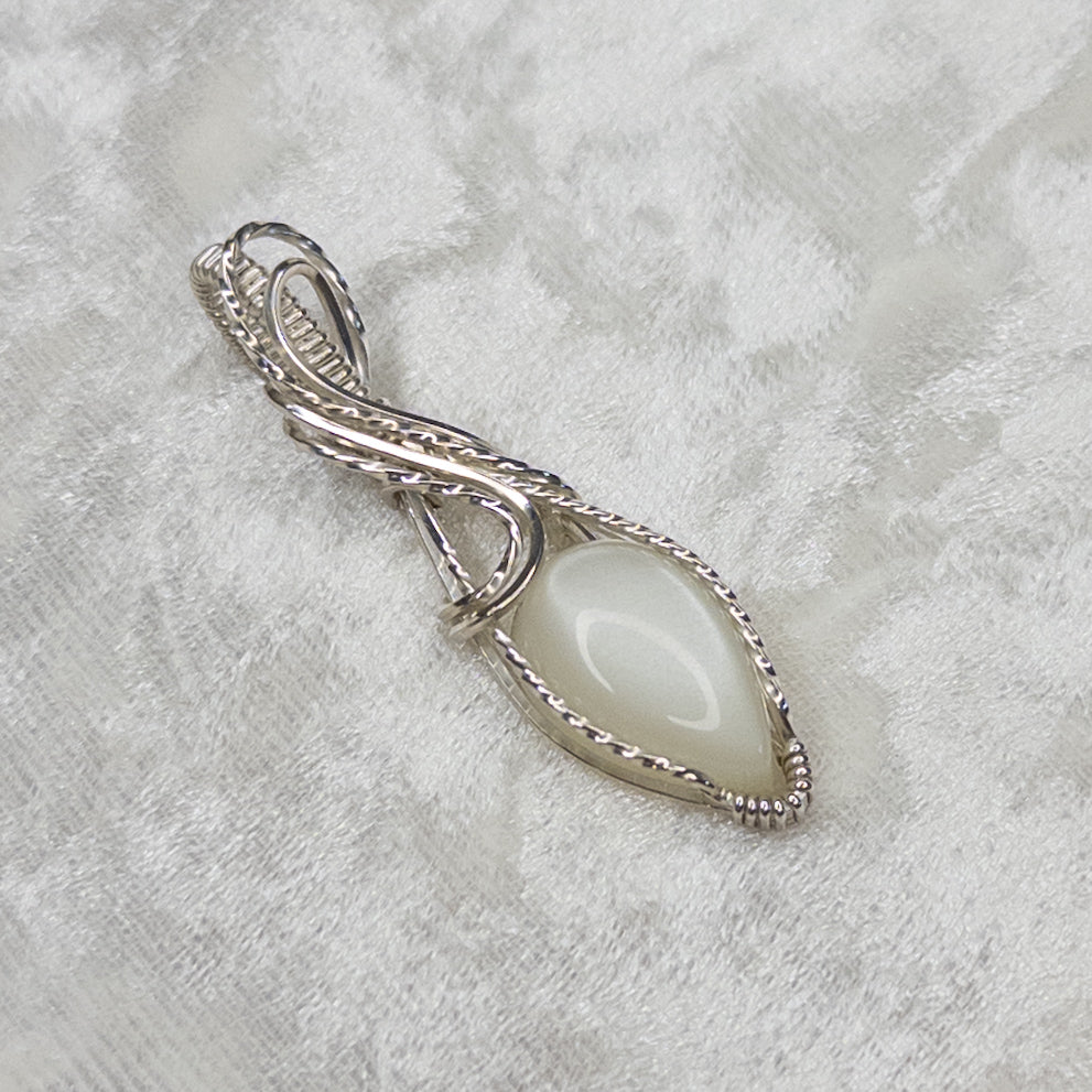 Madras Moonstone & .925 Sterling Silver Pendant