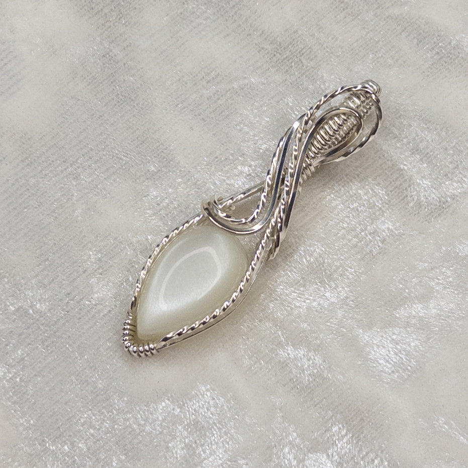 Madras Moonstone & .925 Sterling Silver Pendant