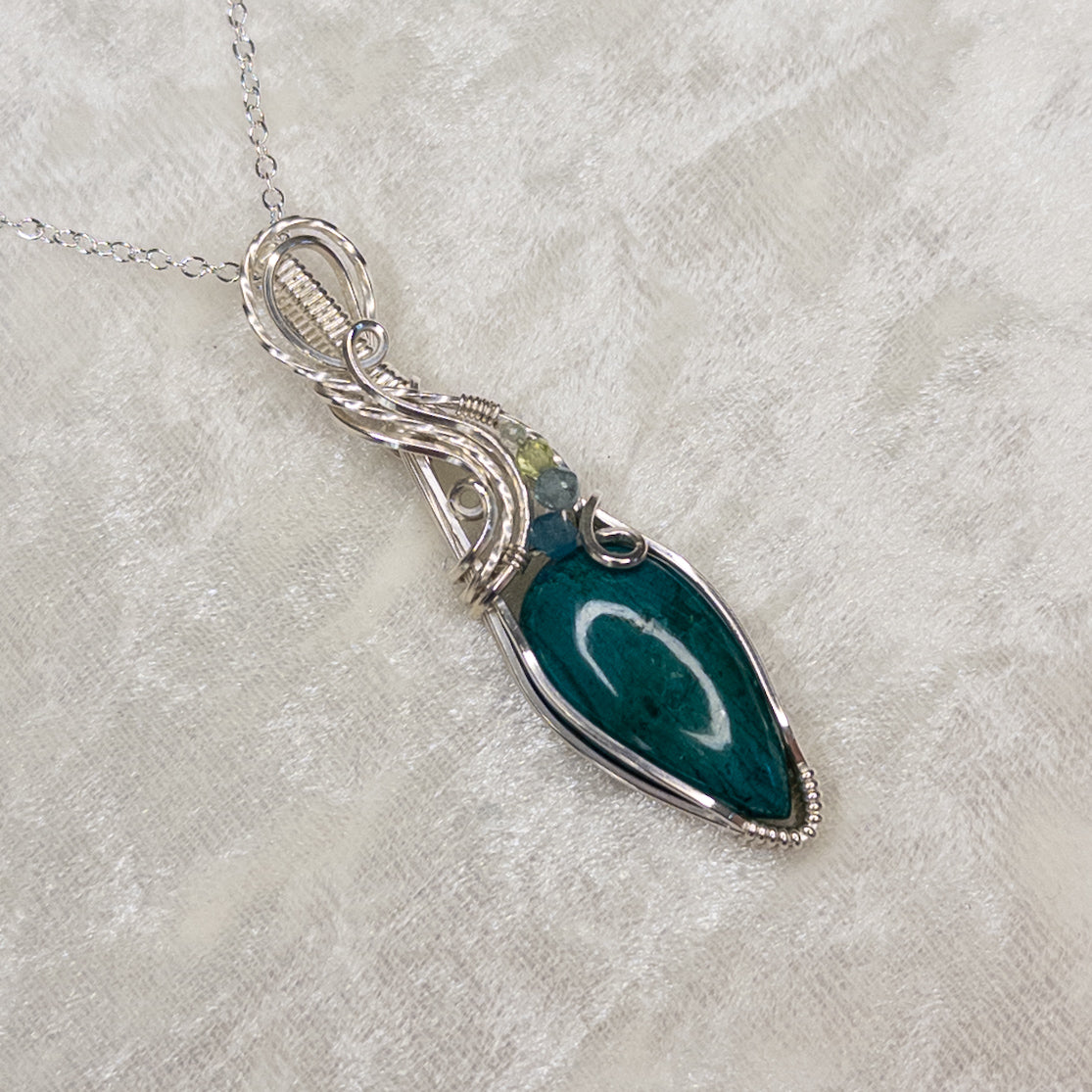 Shattuckite Sterling Silver Pendant With Faceted Apatite, Peridot, & Agate Beads