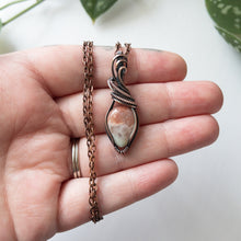 Charger l&#39;image dans la galerie, Colorful Flower Agate &amp; Copper Wrapped Pendant
