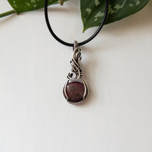 Charger l&#39;image dans la galerie, Ruby &amp; Sterling Silver Wrapped Pendant
