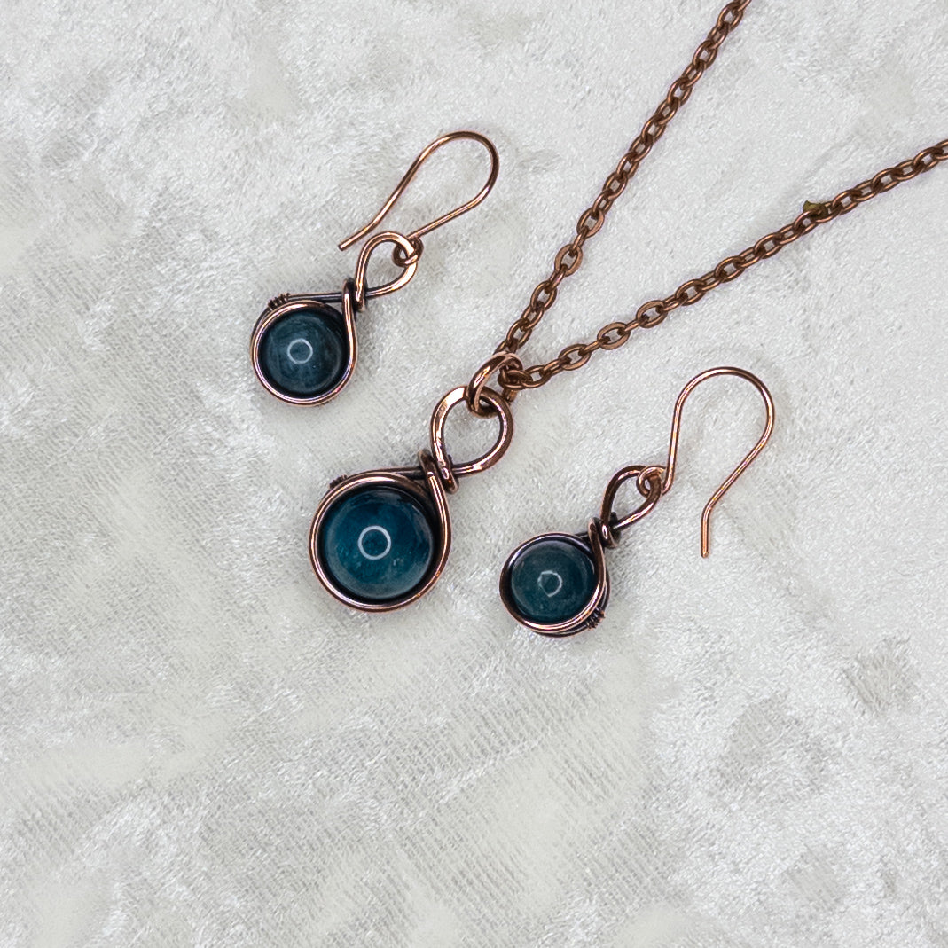 Drops of Apatite Antiqued Copper Pendant & Earrings Set