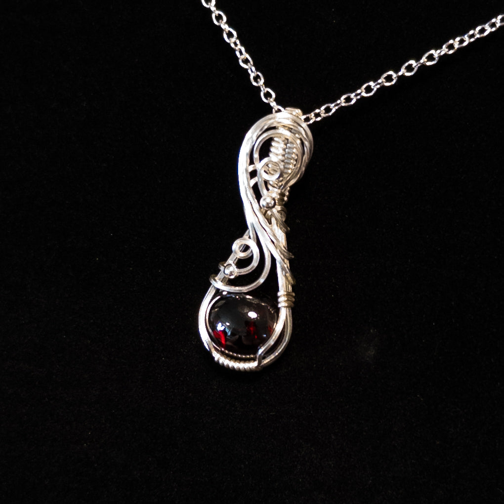 4.8ct. Garnet & .925 Sterling Silver Pendant