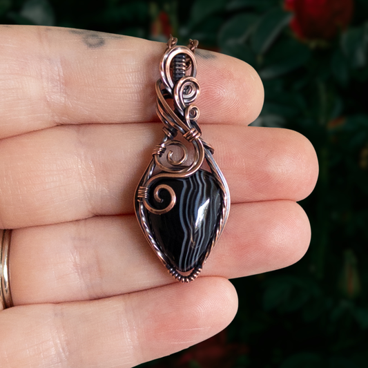 Black & White Agate Pendant - Antiqued Copper