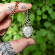 Load image into Gallery viewer, Belomorite Moonstone &amp; Antiqued Copper Wrapped Pendant
