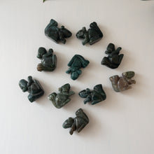 Charger l&#39;image dans la galerie, Mini Moss Agate Squirrel
