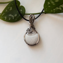 Charger l&#39;image dans la galerie, Moonstone Moon &amp; Sterling Silver Wrapped Pendant
