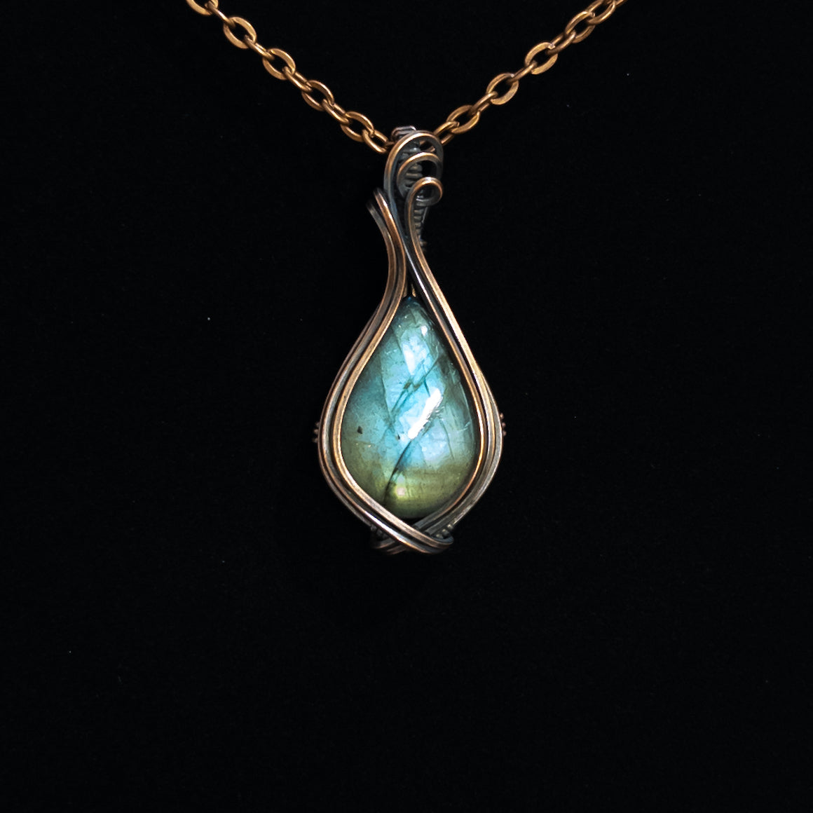 Blue Green Labradorite Copper Wrapped Pendant