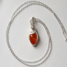 Charger l&#39;image dans la galerie, Carnelian &amp; Sterling Silver Wrapped Mini Pendant
