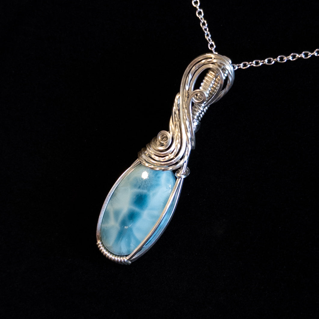 19ct. Larimar & .925 Sterling Silver Pendant