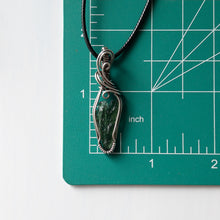 Charger l&#39;image dans la galerie, .65 Gram Moldavite &amp; Sterling Silver Wrapped Pendant
