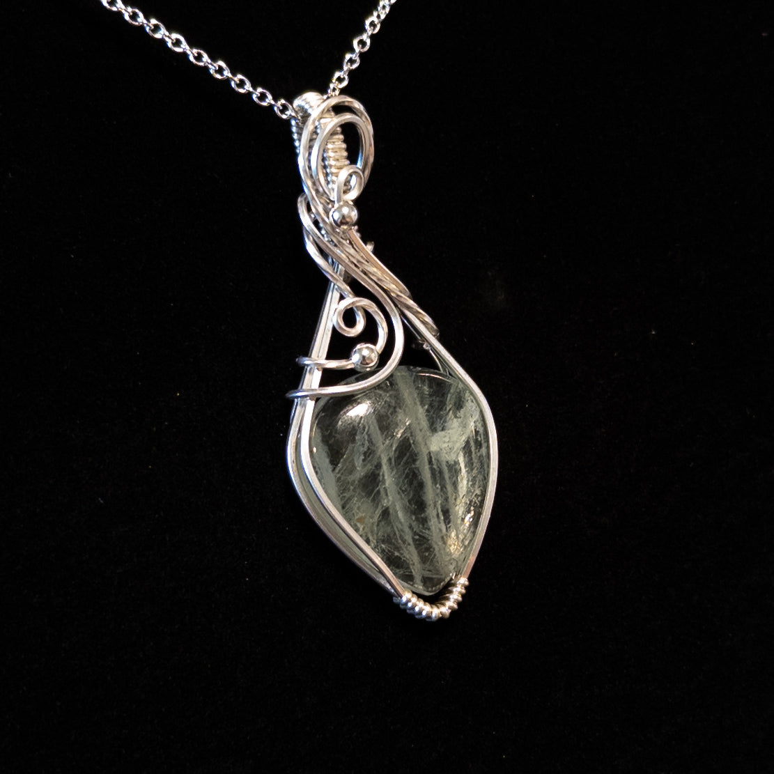 Green Tanzanian Sunstone & .925 Sterling Silver Pendant
