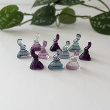 Charger l&#39;image dans la galerie, Mini Fluorite Witch Brooms
