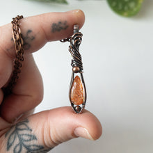 Load image into Gallery viewer, Dainty Sunstone &amp; Copper Wrapped Pendant
