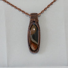 Charger l&#39;image dans la galerie, Polychrome Jasper Woven Copper Pendant
