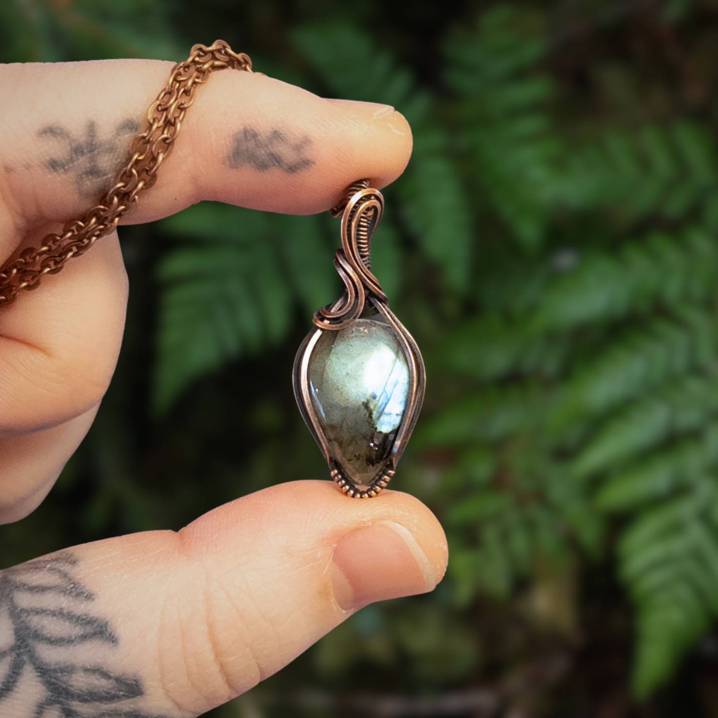 Dainty Labradorite Copper Wrapped Pendant