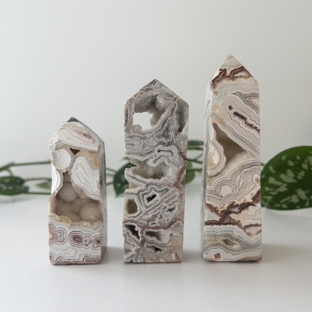 Mexican Lace Agate Obelisk