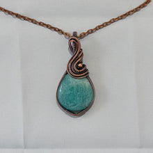 Charger l&#39;image dans la galerie, Amazonite Copper Wrapped Pendant
