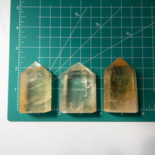 Load image into Gallery viewer, Optical Honey Calcite Tower
