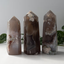 Load image into Gallery viewer, Large Dark Flower Agate Tower
