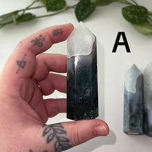 Charger et lire la vidéo dans la visionneuse de la Galerie, Moss Agate &amp; Quartz Towers
