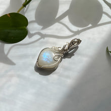 Load image into Gallery viewer, Moonstone &amp; Sterling Silver Wrapped Pendant
