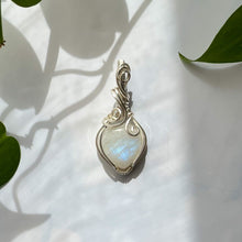 Load image into Gallery viewer, Moonstone &amp; Sterling Silver Wrapped Pendant
