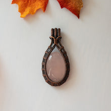 Load image into Gallery viewer, Rose Quartz Antiqued Copper Weave Pendant
