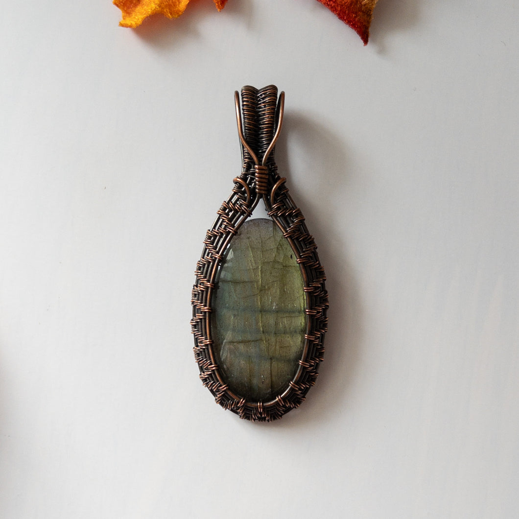 Labradorite Antiqued Copper Weave Pendant